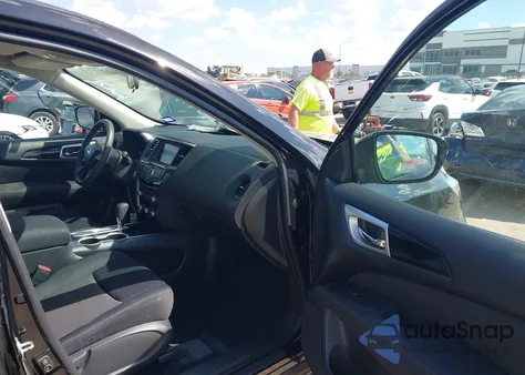 2017 Nissan Pathfinder S from USA, damaged, VIN 5N1DR2MN3HC904214